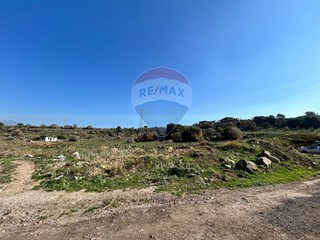 Terreno agricolo in Vendita a Paternò, 30'000€, 9800 m²