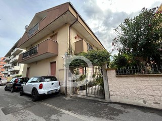 Trilocale in Affitto a Pescara, 600€, 85 m²