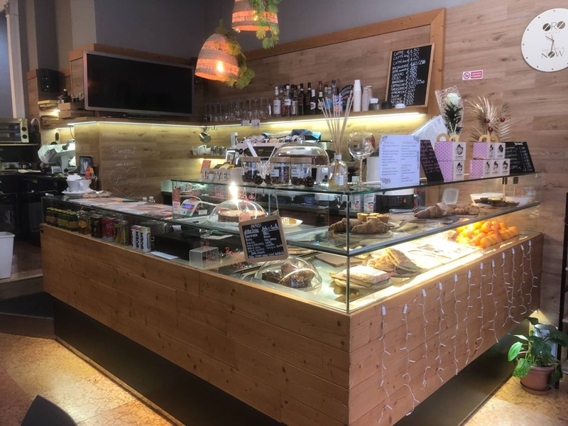 Attività commerciale in Vendita a Verona, 90'000&euro;, 70 m²