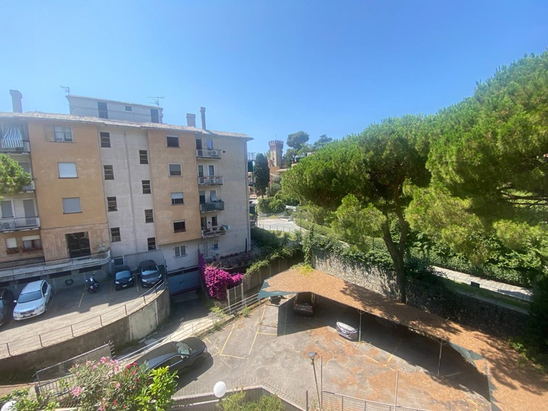 Appartamento in Vendita a Genova, 350'000€, 110 m²