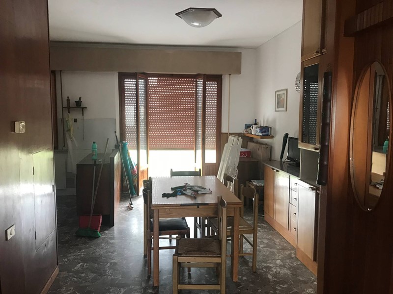 Quadrilocale in Vendita a Fermo, 120'000&euro;, 110 m²
