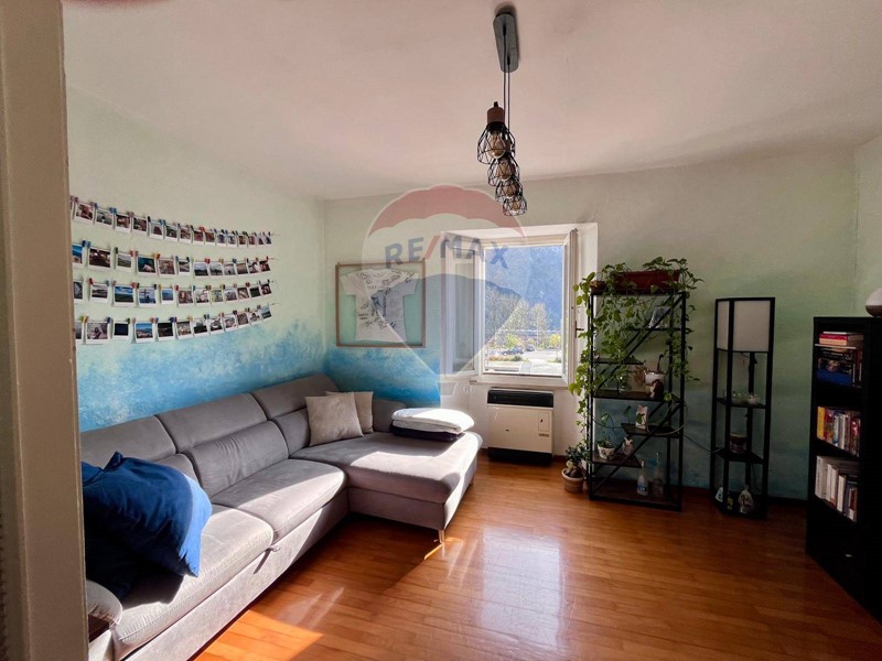 Quadrilocale in Vendita a Lenna, 55'000&euro;, 121 m²