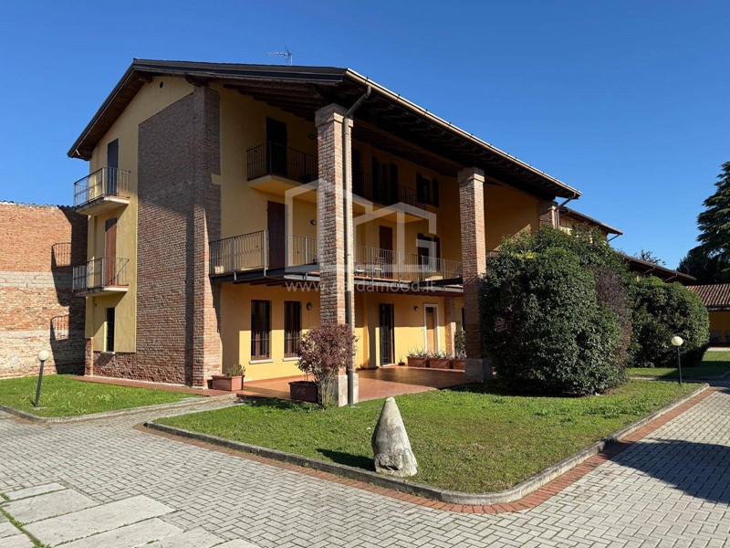 Trilocale in Vendita a Ghedi, 165'000&euro;, 140 m²