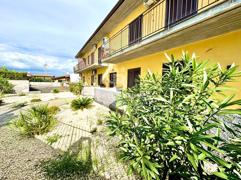 Trilocale in Vendita a Viagrande, 178'000€, 81 m²