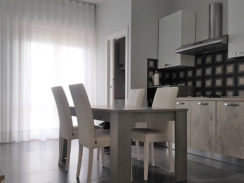 Stanza in Affitto a Catanzaro, 275&euro;, 110 m²