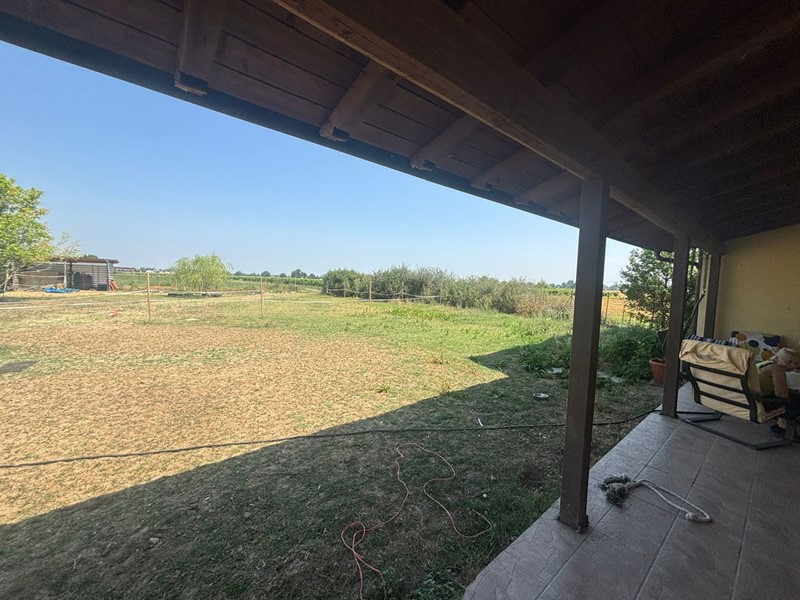 Casa Indipendente in Vendita a Casanova Lonati, 295'000&euro;, 200 m²