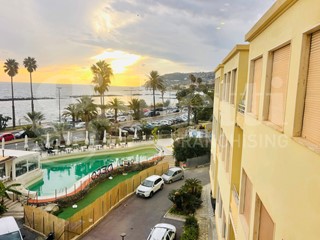 Trilocale in Vendita a Sanremo, 350'000&euro;, 69 m², arredato