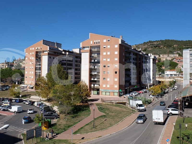 Box in Affitto a Corciano, 25 m²