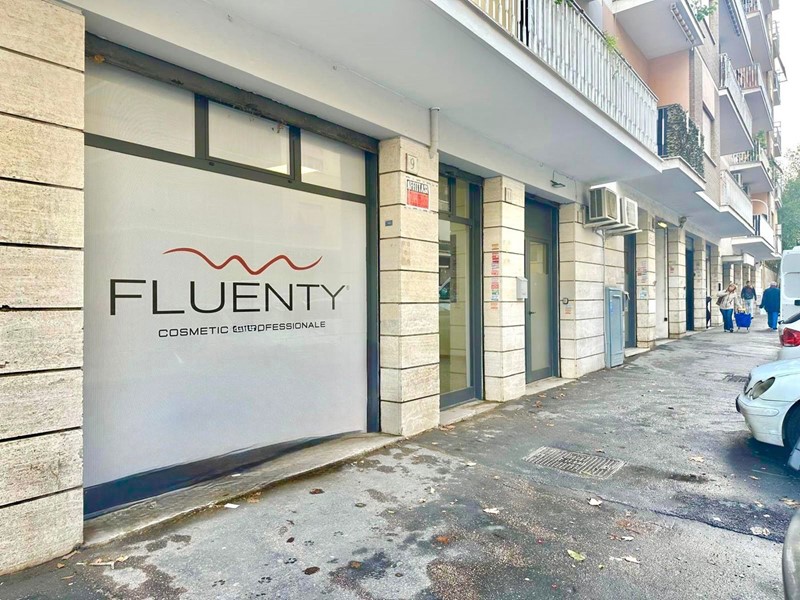 Laboratorio in Affitto a Roma, 1'200€, 110 m²