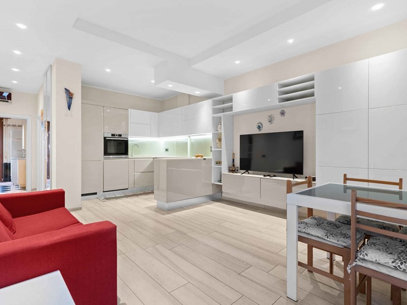 Trilocale in Affitto a Milano, 320'000€, 70 m²