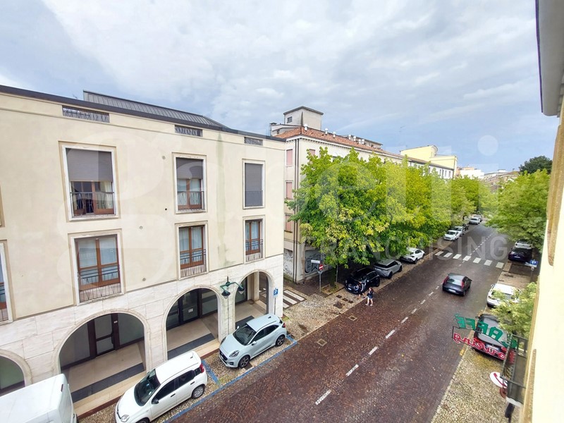 Trilocale in Affitto a Treviso, 850€, 80 m², arredato