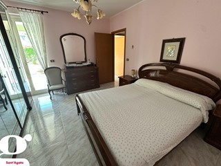 Appartamento in Vendita a Sant'Agata di Militello, 158'000€, 180 m², con Box
