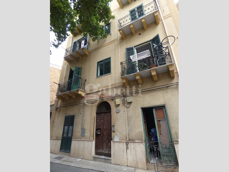 Trilocale in Vendita a Palermo, 65'000€, 70 m²