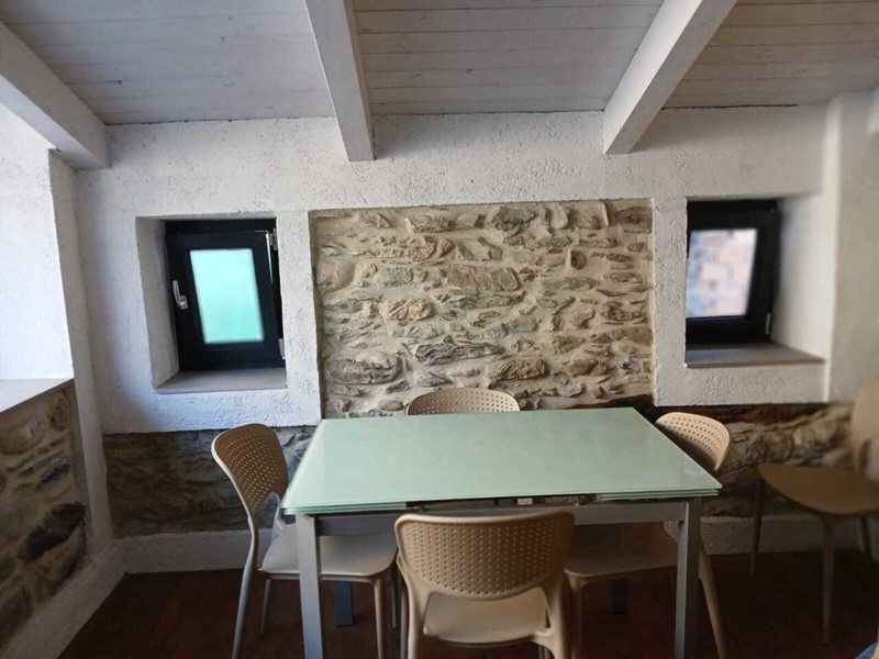 Casa Semi Indipendente in Vendita a Vessalico, 69'500&euro;, 80 m²