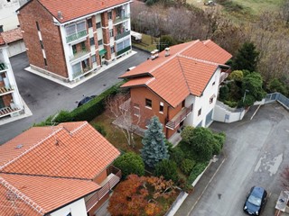 Casa Semi Indipendente in Vendita a Lanzo Torinese, 199'000&euro;, 120 m², con Box