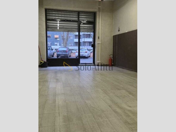 Capannone in Affitto a Torino, zona Pozzo Strada, 500&euro;, 65 m²