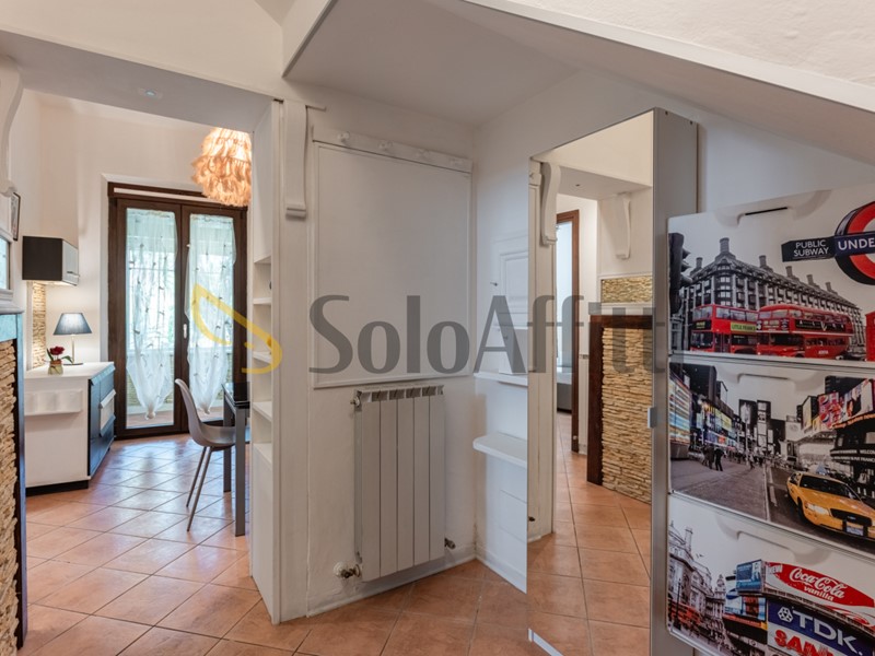 Monolocale in Affitto a Lucca, zona Centro Storico, 925€, 41 m², arredato