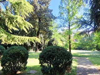 Quadrilocale in Vendita a Brescia, zona CITTA' - Zona Sud, 350'000€, 162 m²