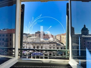 Appartamento in Vendita a Savona, zona Centro cittÃ, 249'000€, 115 m²