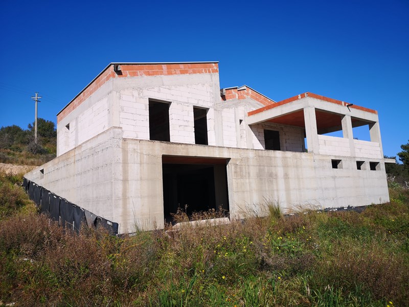 Villa in Vendita a Noto, zona Contrada Laufi Gioi, 350'000&euro;, 245+67+14528, con Box