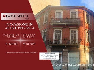 Quadrilocale in Vendita a Torino, 51'000&euro;, 84 m²