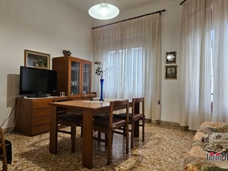 Appartamento in Vendita a Colle di Val D'Elsa, 210'000€, 155 m²