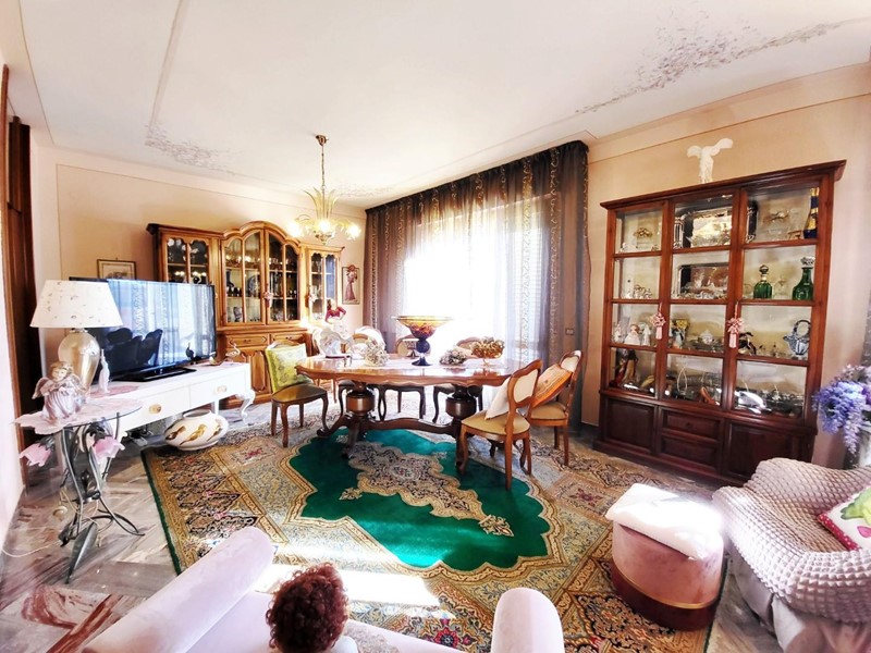 Appartamento in Vendita a Cascina, zona San Casciano, 259'000&euro;, 160 m², con Box