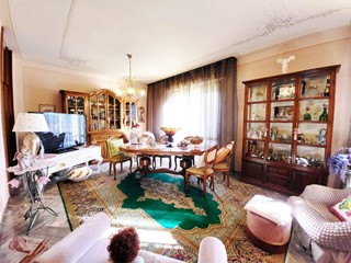 Appartamento in Vendita a Cascina, zona San Casciano, 259'000&euro;, 160 m², con Box