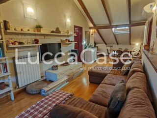 Quadrilocale in Affitto a Lucca, zona Arancio, 1'800€, 160 m², arredato