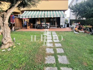 Quadrilocale in Vendita a Campi Bisenzio, zona San Piero a Ponti, 315'000&euro;, 83 m², con Box
