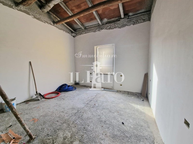 Casa Indipendente in Vendita a Campi Bisenzio, zona Santa Maria, 500'000&euro;, 151 m²