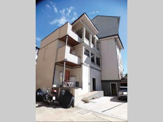 Quadrilocale in Vendita a Milano, 118'500&euro;, 59 m², con Box