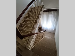 Appartamento in Vendita a Vinci, zona Spicchio, 259'000&euro;, 130 m², con Box