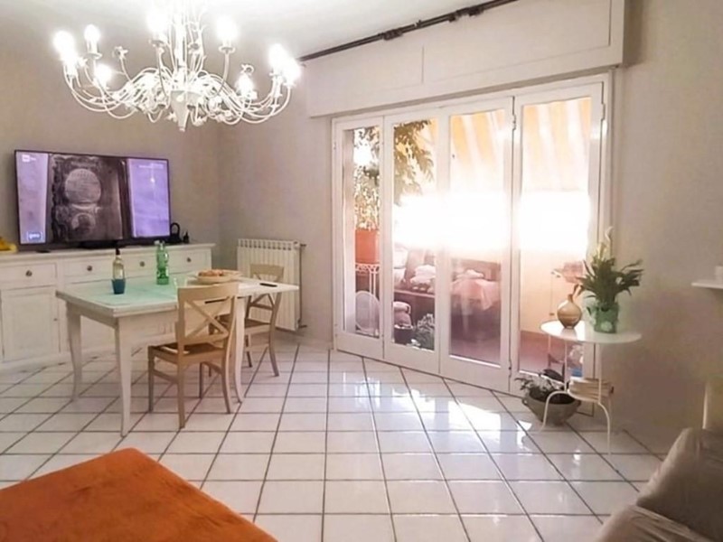 Appartamento in Vendita a Carrara, zona Avenza, 230'000&euro;, 110 m², arredato