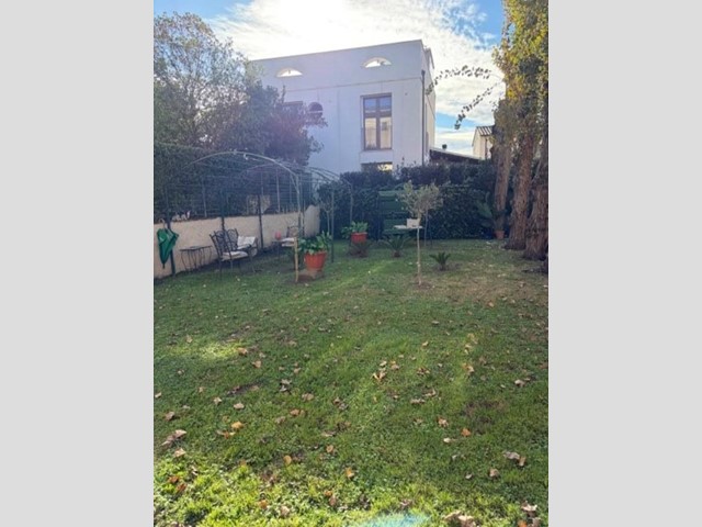 Casa Semi Indipendente in Vendita a Cascina, zona Navacchio, 500'000&euro;, 340 m², arredato