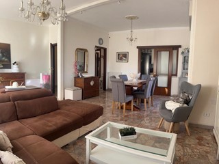 Appartamento in Vendita a Ponsacco, 159'000&euro;, 130 m², arredato, con Box