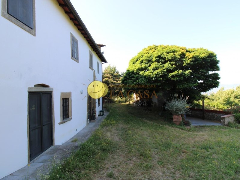 Casale in Vendita a Castelfranco Piandiscò, zona Menzano, 650'000&euro;, 300 m²