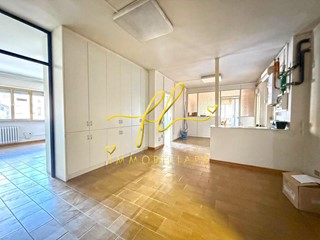 Ufficio in Vendita a Cecina, 190'000&euro;, 170 m²