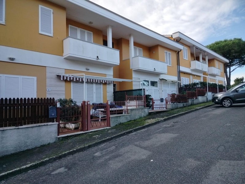 Trilocale in Vendita a Rosignano Marittimo, zona Castiglioncello, 195'000€, 70 m², arredato