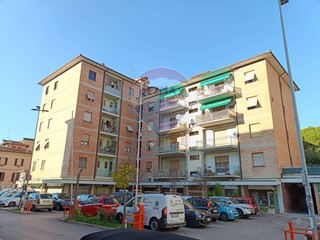 Quadrilocale in Vendita a Perugia, 128'000&euro;, 105 m²