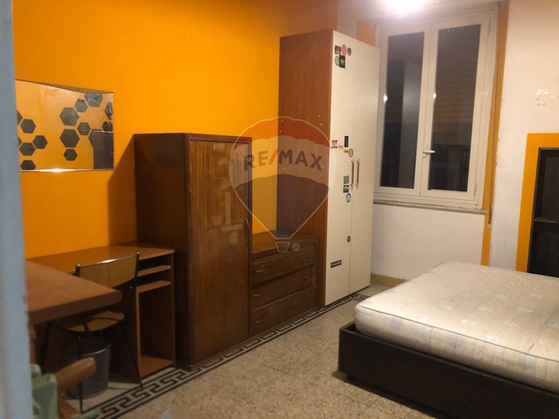 Stanza in Affitto a Perugia, 300&euro;, 140 m²