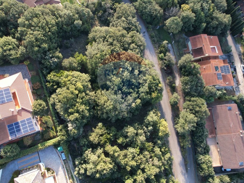 Terreno edificabile in Vendita a Corciano, 220'000&euro;, 1942 m²