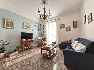 Appartamento in Vendita a Genova, 98'000€, 105 m²