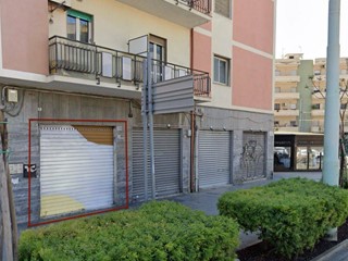 Immobile commerciale in Affitto a Quartu Sant'Elena, 790€, 35 m²