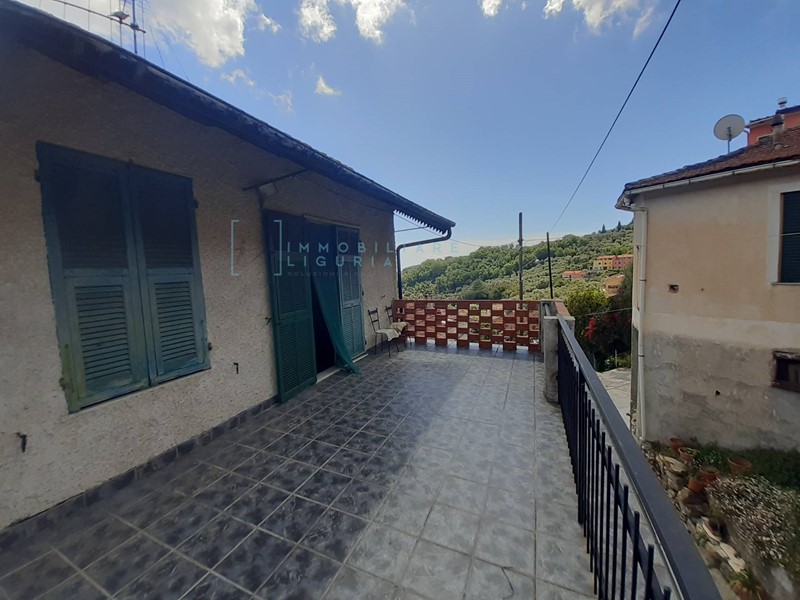 Rustico in Vendita a Pontedassio, 65'000&euro;, 120 m²