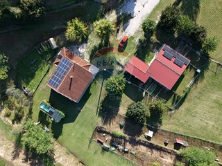 Attività commerciale in Vendita a Castelfranco Piandiscò, 780'000&euro;, 300 m²