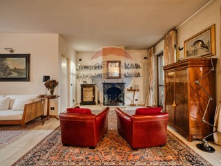 Attico in Vendita a Novara, 585'000&euro;, 200 m²