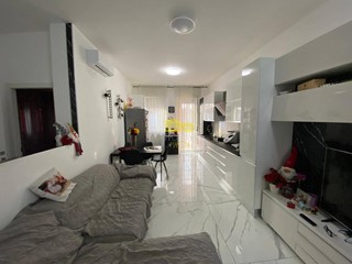 Trilocale in Vendita a Pozzo d'Adda, 189'000&euro;, 76 m²