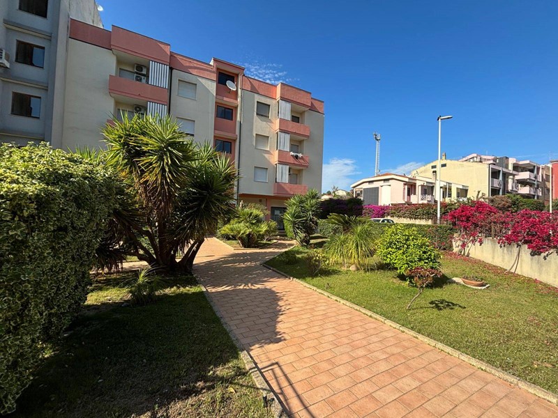 Bilocale in Affitto a Selargius, 800€, 54 m²