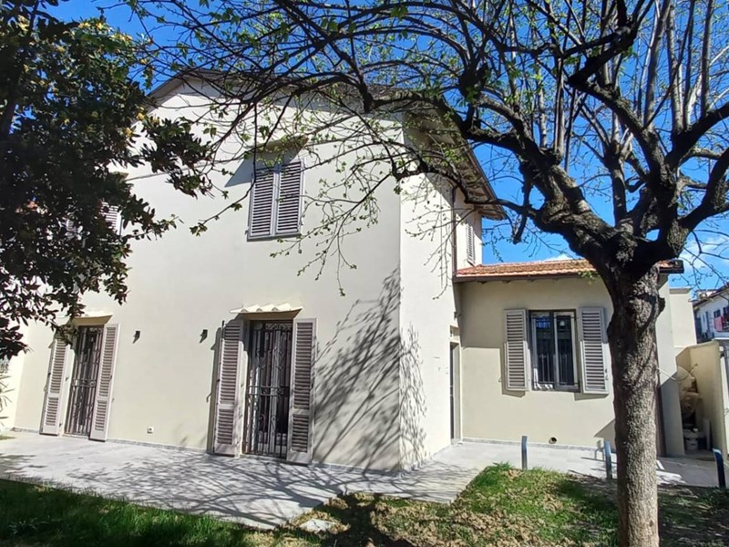 Quadrilocale in Vendita a Firenze, 370'000&euro;, 76 m²